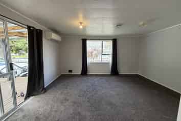 52b George Street, Hikurangi