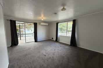 52b George Street, Hikurangi