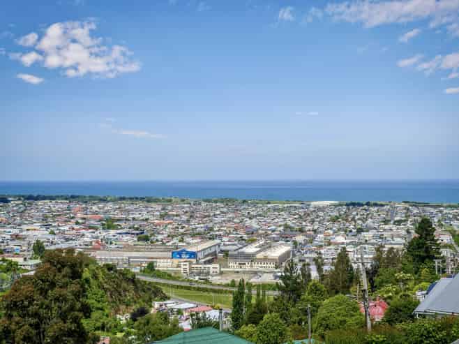 10 Carson Street, Mornington