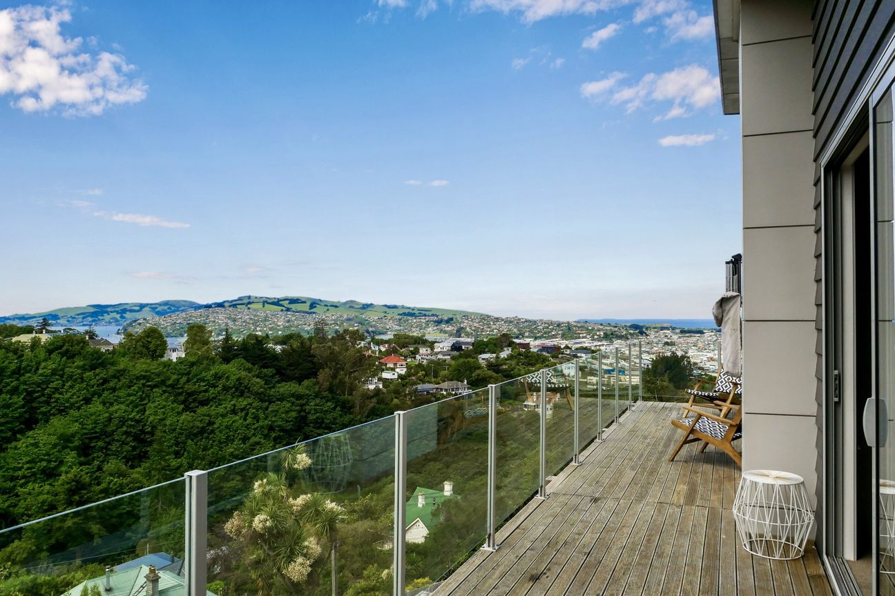 Huge price reduction! Exceptional value on offer - Vista 4