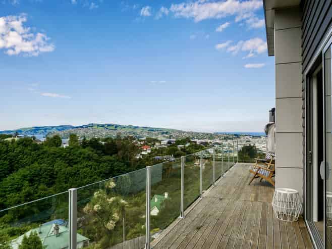 10 Carson Street, Mornington