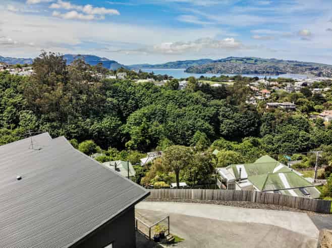 10 Carson Street, Mornington