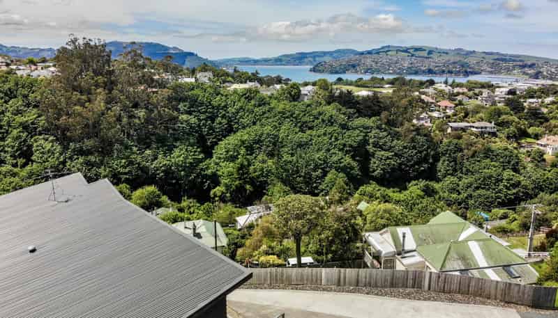 10 Carson Street, Mornington