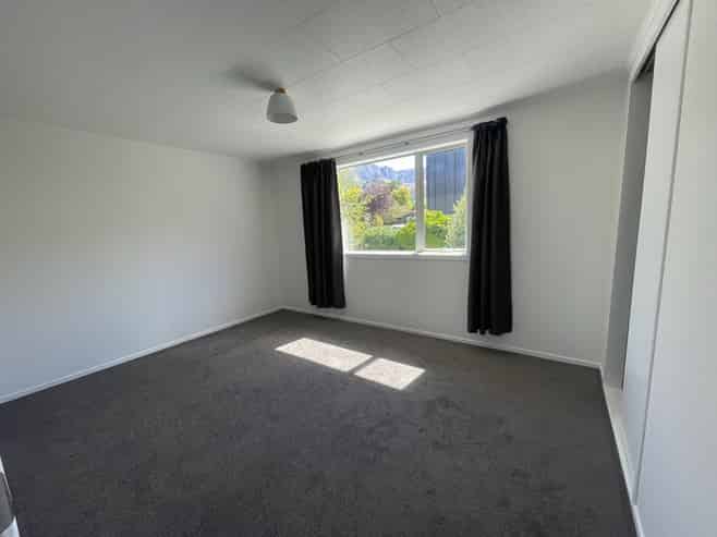 7 Hood Crescent, Arrowtown