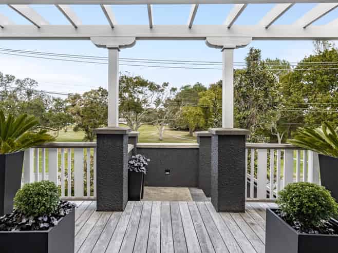 20 Seabreeze Road, Narrow Neck