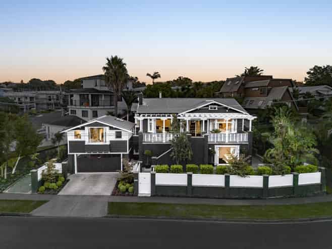 20 Seabreeze Road, Narrow Neck