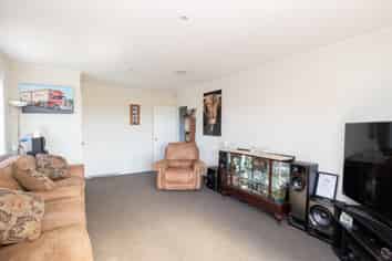 102 Pipiroa Road, Ngatea