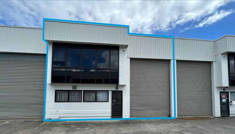 2/4 Kellow Place, Wiri