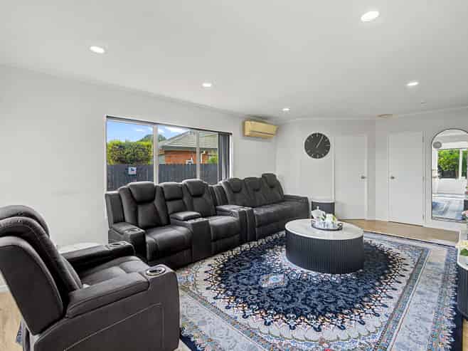 7 Sheriff Place, Randwick Park