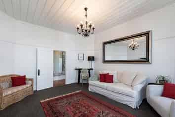 257 Courtenay Street, Strandon