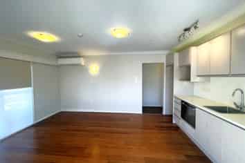 1/19  Thatcher Street, Mission Bay