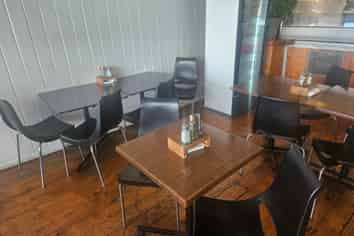 Prime Hospitality Opportunity - Central Location