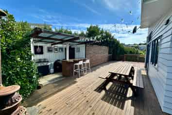 11 Te Whai Street, Mangawhai Heads