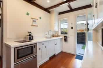 379A Devonport Road, Tauranga South