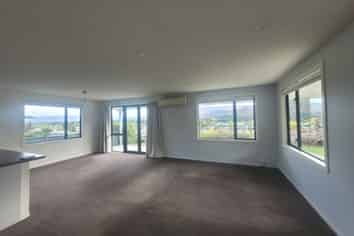 56 Shields Street, Clyde