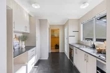 21 Paradise Place, Milson