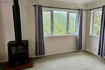 66B Montreal Grove, Kingston