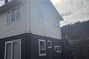 66B Montreal Grove, Kingston