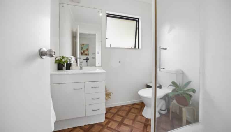 115 Wharf Road, Te Atatu Peninsula