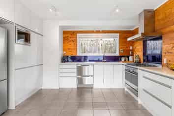 55 Matipo Road, Te Atatu Peninsula