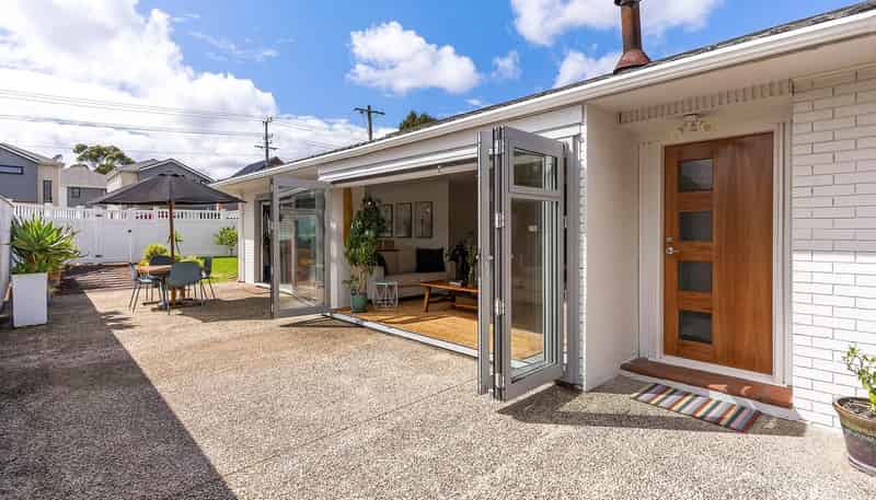 55 Matipo Road, Te Atatu Peninsula