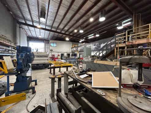 Solid Warehouse with Offices and Mezzanine