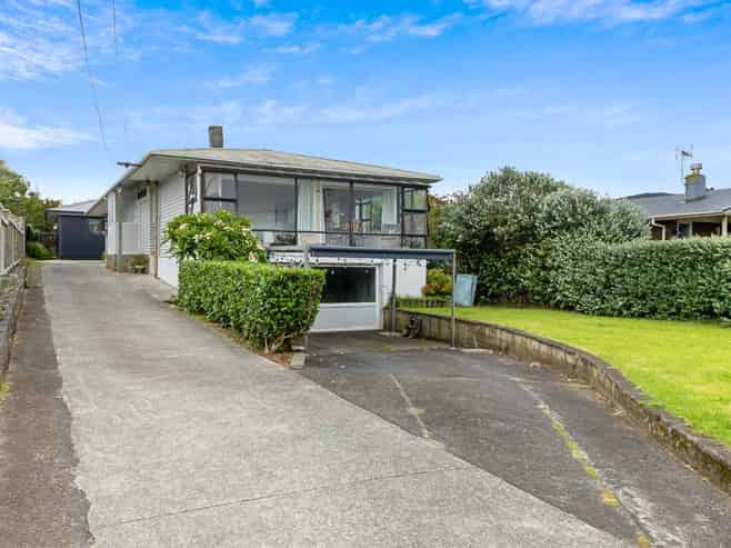 37 Boyd Avenue, Mangere Bridge
