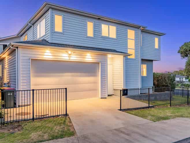 1 Justin Place, Te Atatu Peninsula