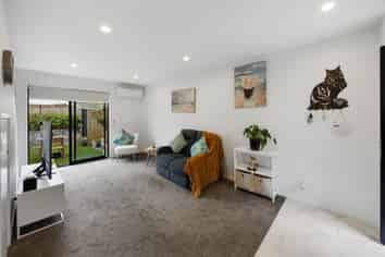 7/10 Fathom Place, Te Atatu Peninsula