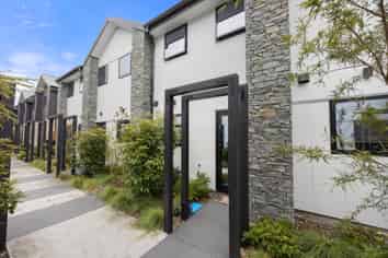 7/10 Fathom Place, Te Atatu Peninsula