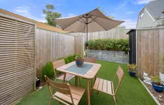 7/10 Fathom Place, Te Atatu Peninsula