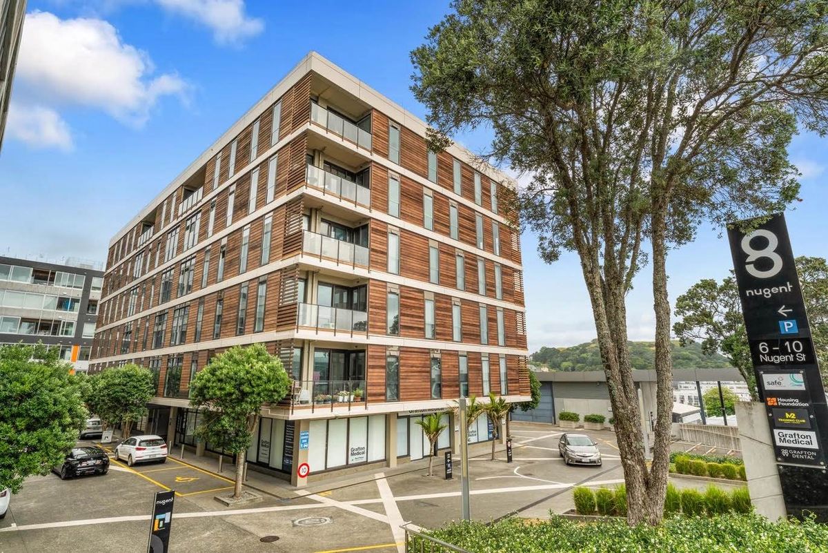 Prime Location - Vendor demands a sale now!, Grafton