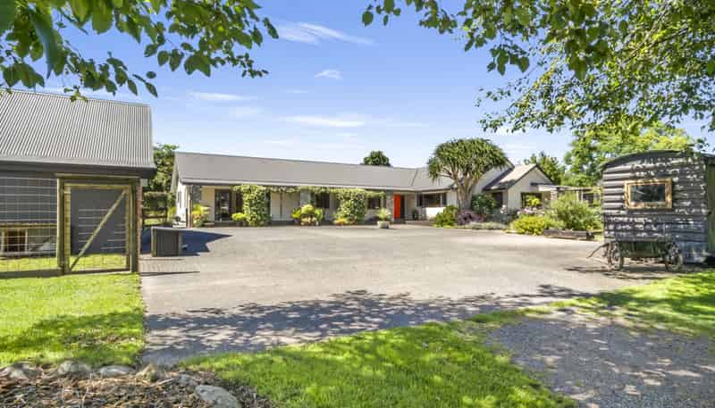 424 Tararua Road, Levin