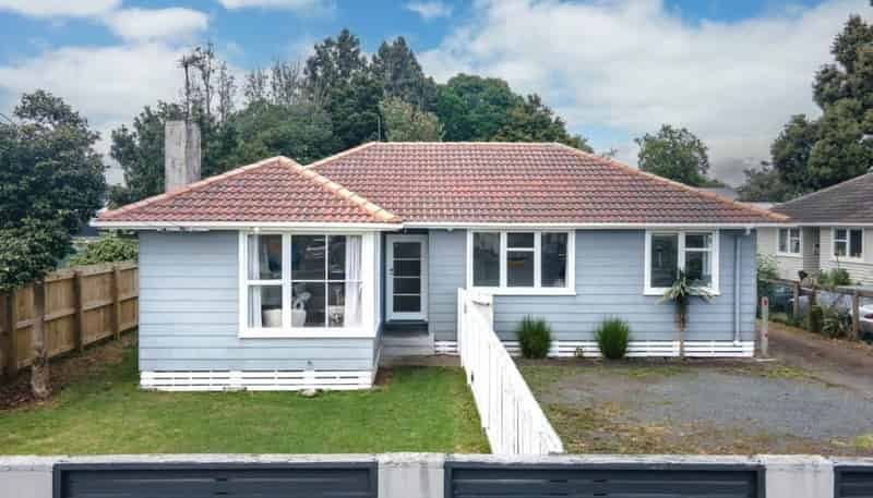4A Calvert Street, Papakura