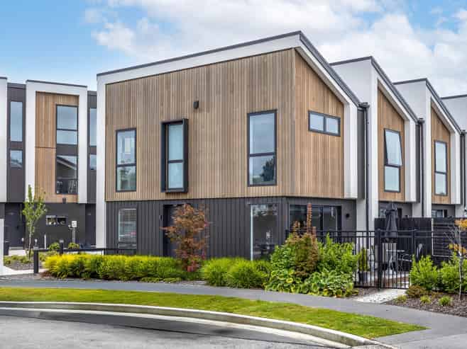 1/10 Tonga Place, Riccarton