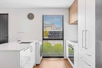 1/10 Tonga Place, Riccarton