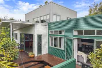 109 Duck Creek Road, Stillwater