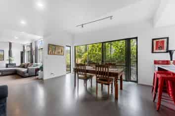 109 Duck Creek Road, Stillwater