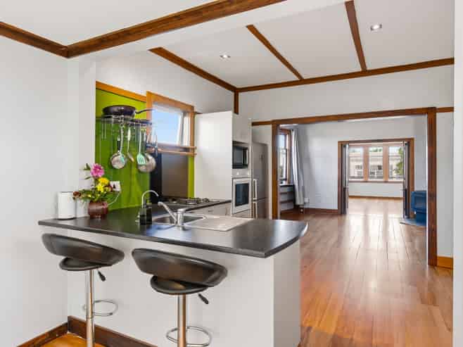 42 Hinemoa Street, Paraparaumu