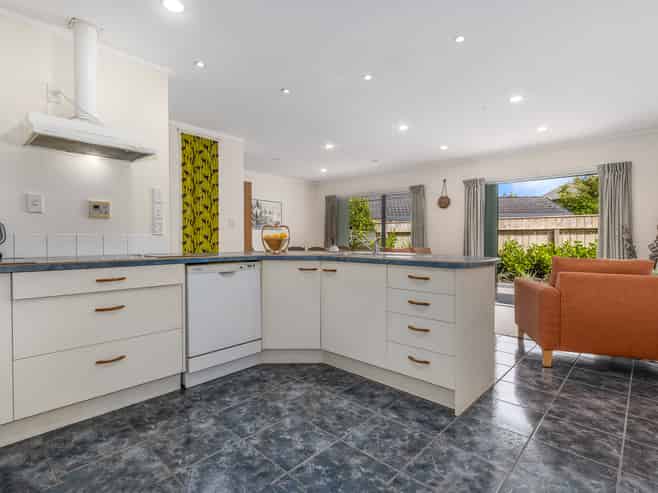 167 Langdale Avenue, Paraparaumu