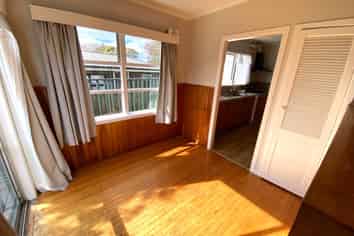 8A Woolfield Road, Papatoetoe