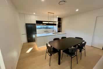 6/5 Lemon Grove Lane, Greenhithe