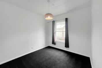 195  Ferguson Street, West End