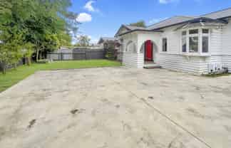 195  Ferguson Street, West End