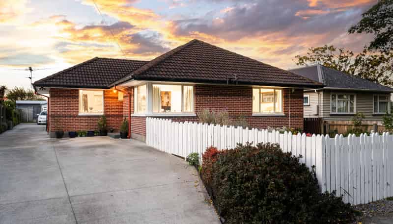 918 Avonside Drive, Avondale