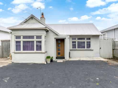 103 Bay View Road, South Dunedin