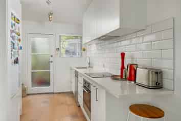 1/21 Finch Street, Western Springs