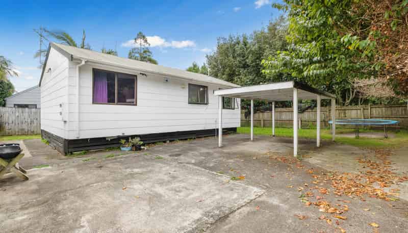 2/140A Old Wairoa Road, Papakura