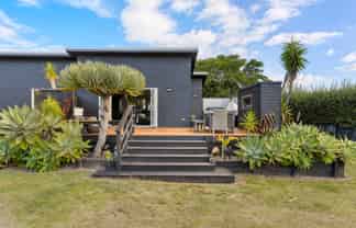 7 Ajax Head, Pauanui