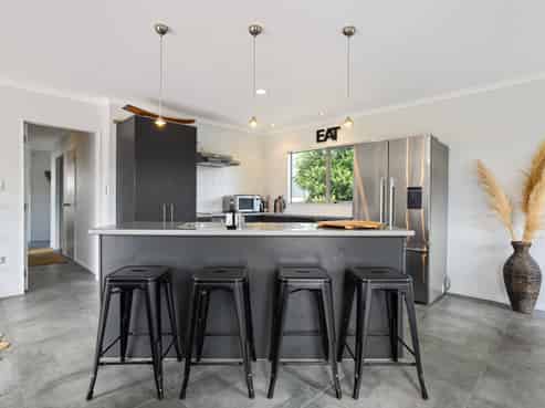 7 Ajax Head, Pauanui
